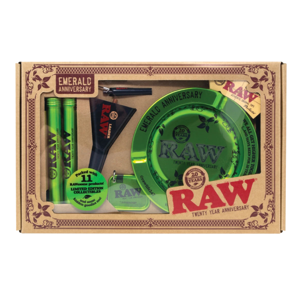RAW 20th Anniversary Emerald Gift Set