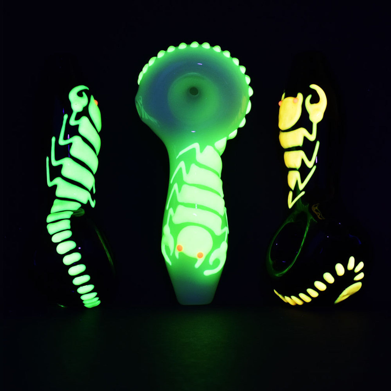 Scorpion Glow Spoon Hand Pipe - 4.25" / Colors Vary